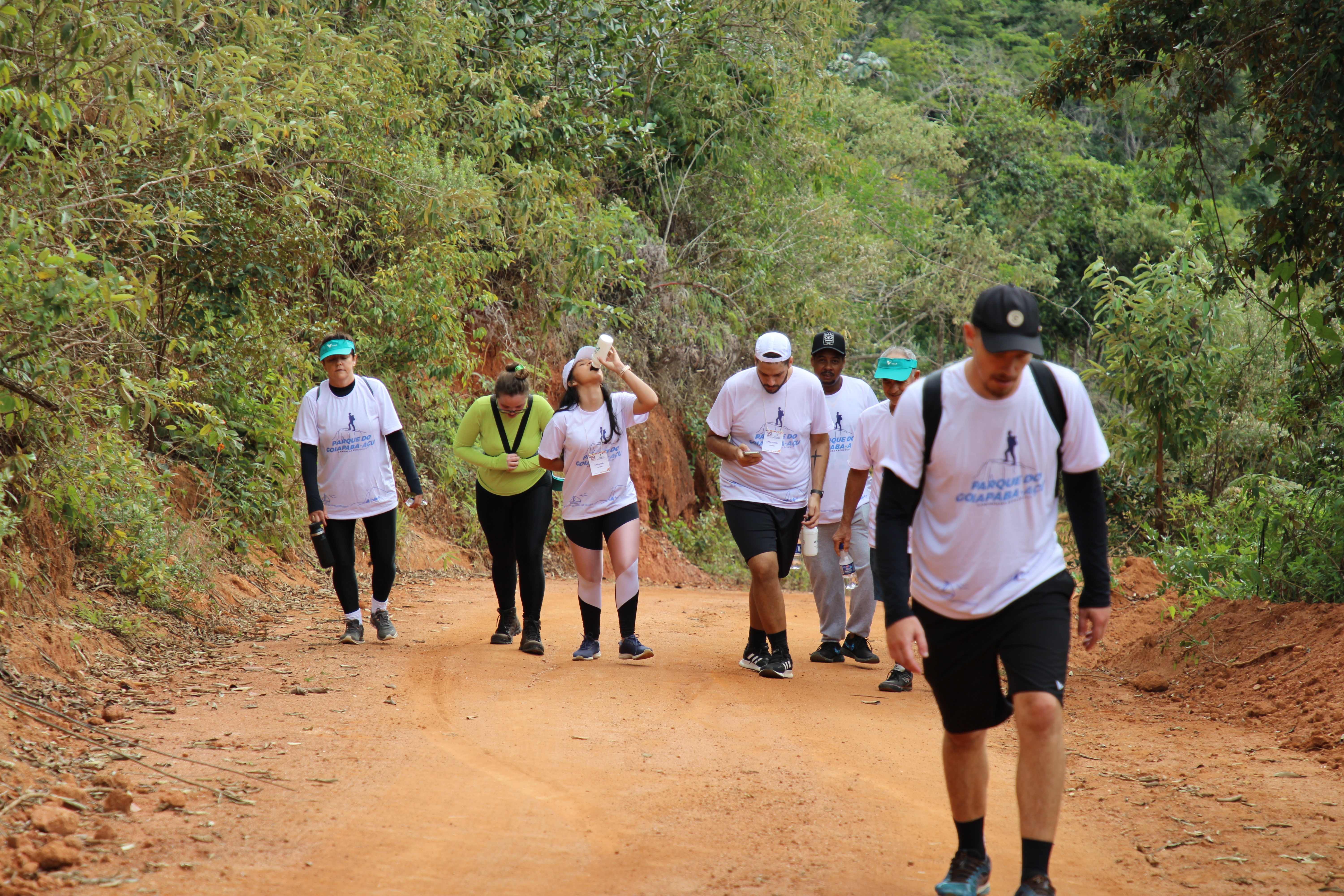 Prefeitura de Fundão realiza caminhada ecológica ao Parque Municipal do Goiapaba-Açu